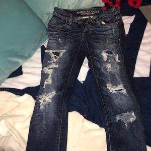 American eagle ripped skinny jeans